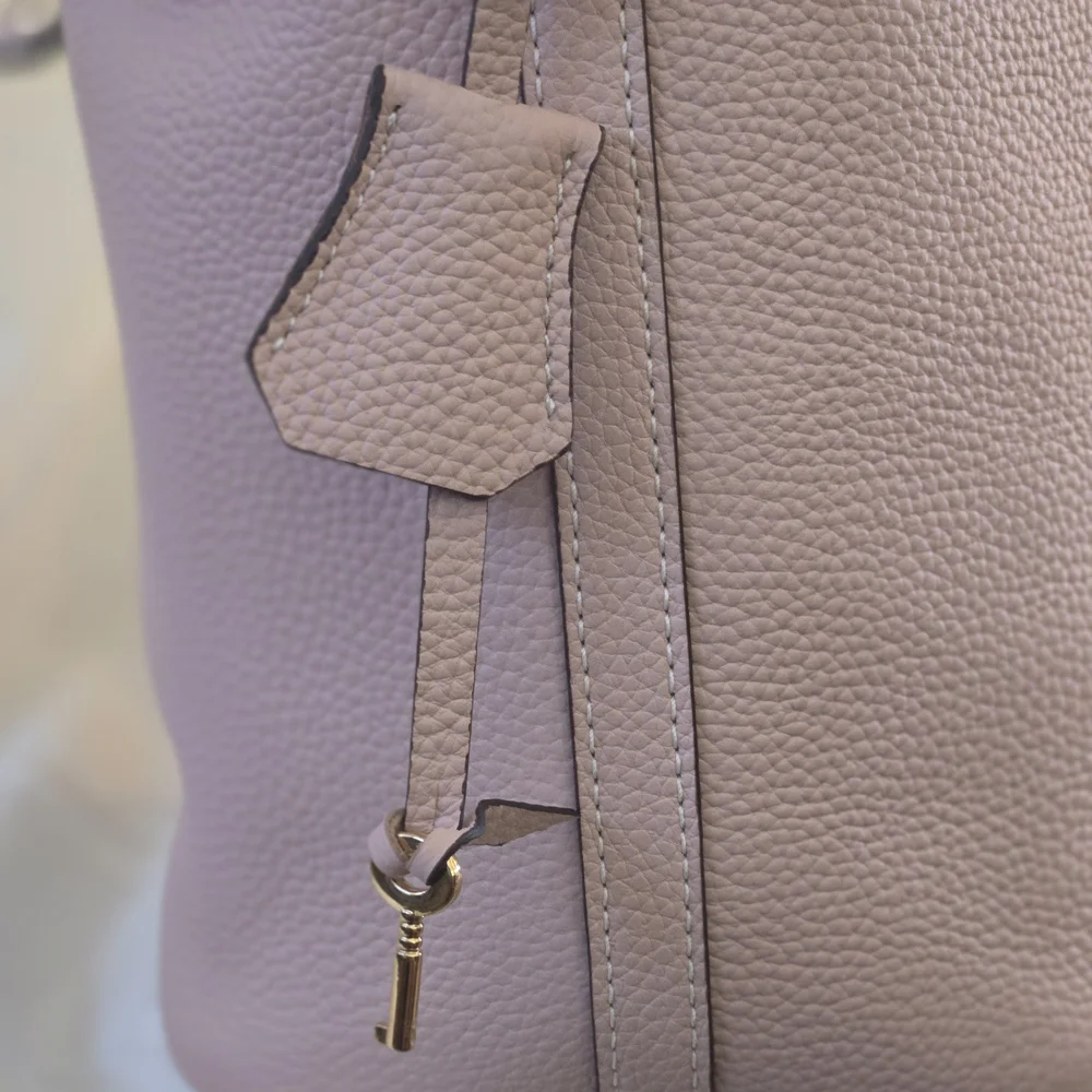 Elegant Pink Women's Handbag, NIB - Picture 4 of 12